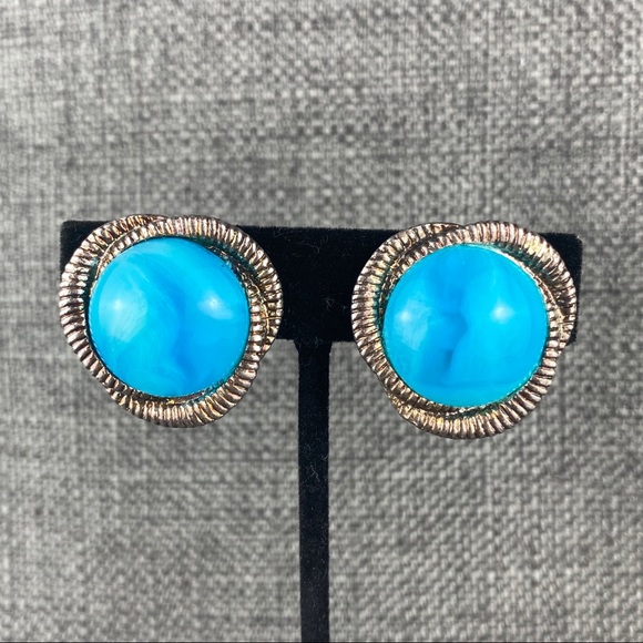 Vintage Cerulean Sphere W/ Ribbed Silver Clip On - Picture 1 of 6